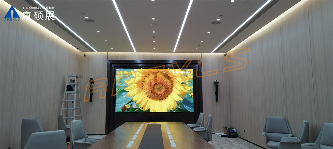 康碩展LED小間距案例，深圳福田聯豐大廈P1.25顯示屏