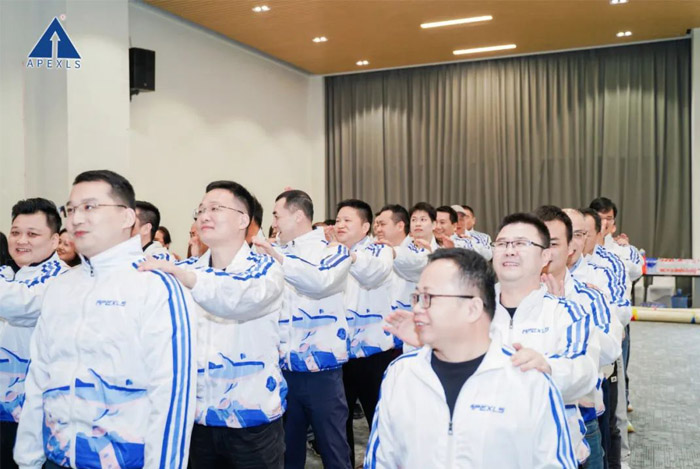 “披荊斬棘、乘風破浪”| 康碩展2023年度營銷中心及干部團建活動圓滿結束