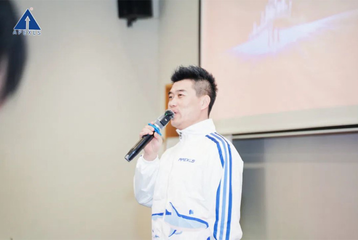 “披荊斬棘、乘風破浪”| 康碩展2023年度營銷中心及干部團建活動圓滿結束