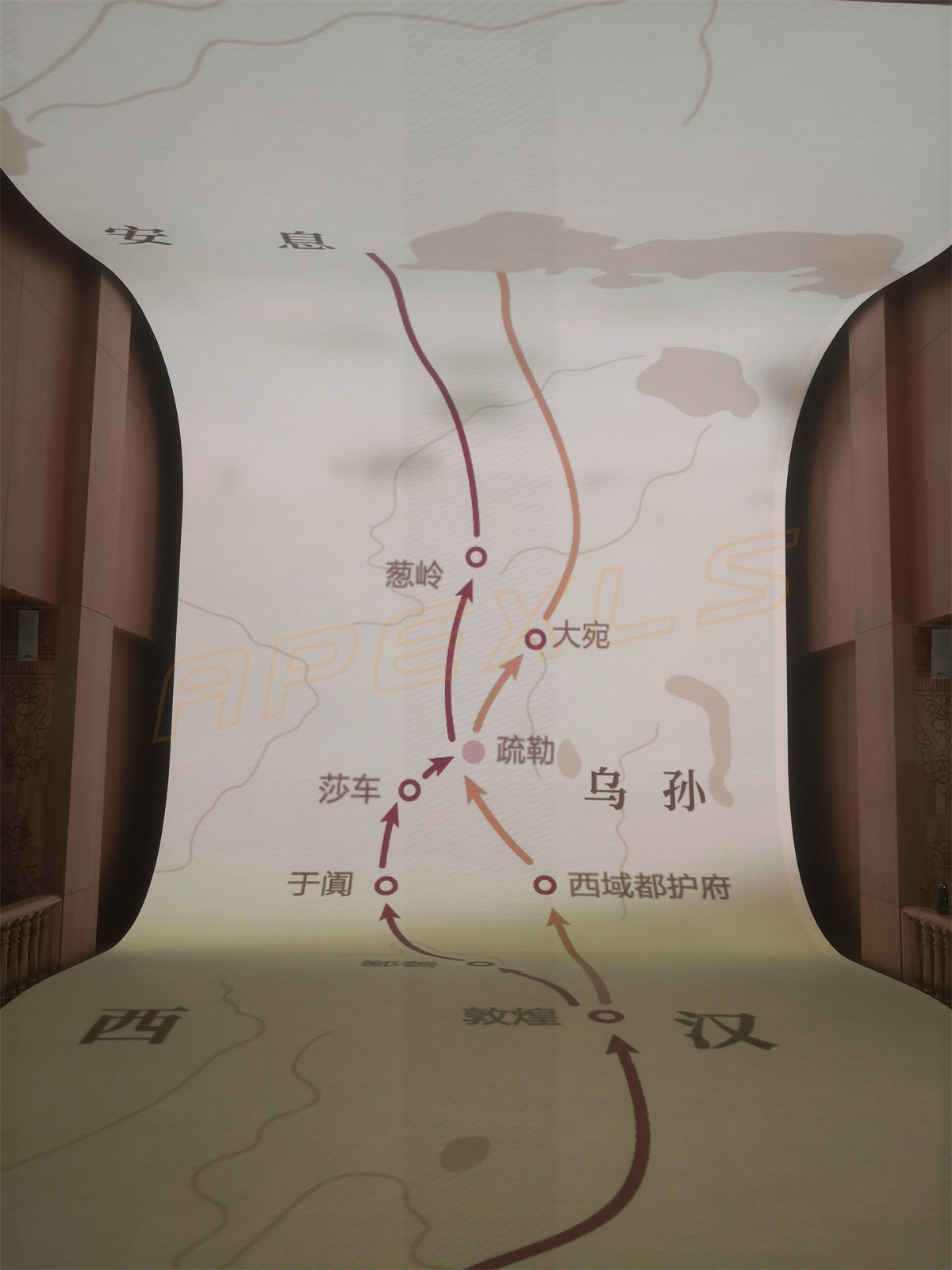 新疆喀什香妃園P2戶內(nèi)異形屏140㎡